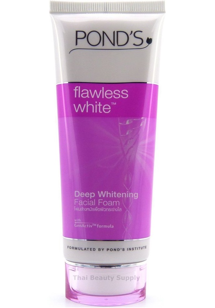 Pond's  Flawless White Deep Whitening Facial Foam